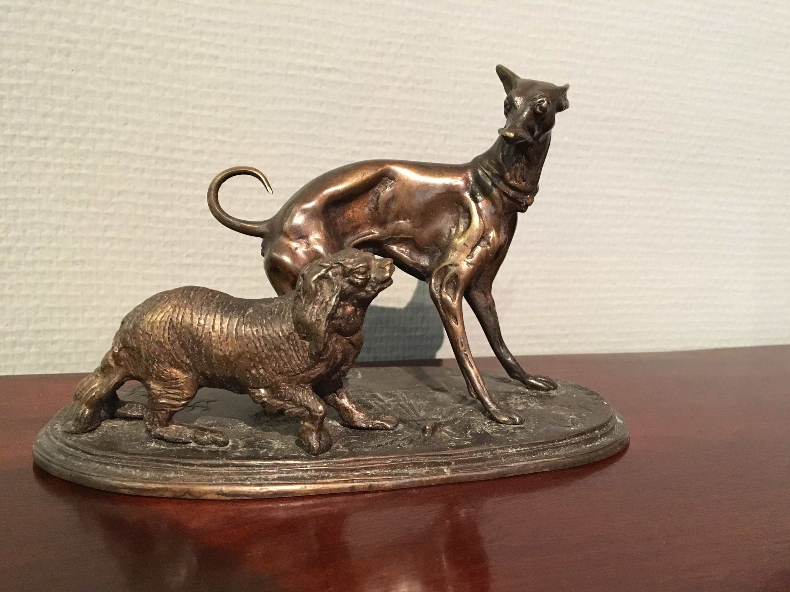 Bronzeskulptur “Hundepaar”